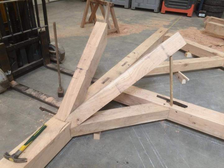 Assemblage de charpente Château-Renard