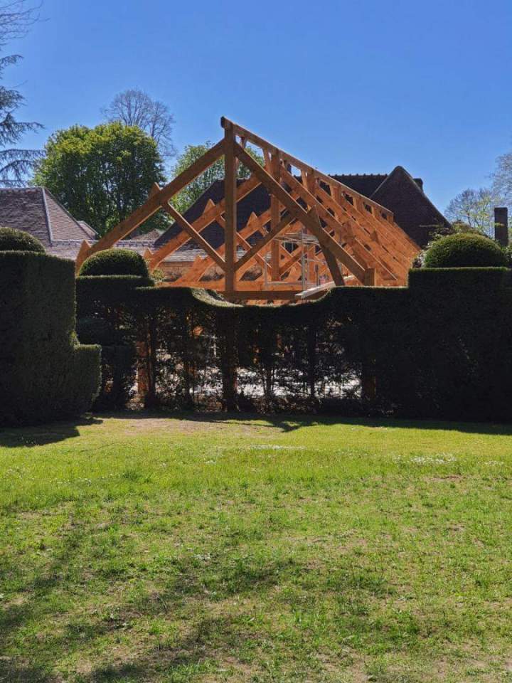 Pose de charpente Château-Renard