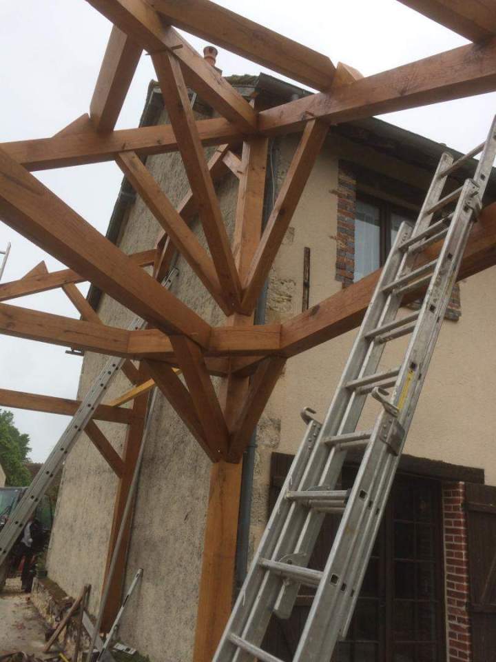 Pose de charpente Château-Renard