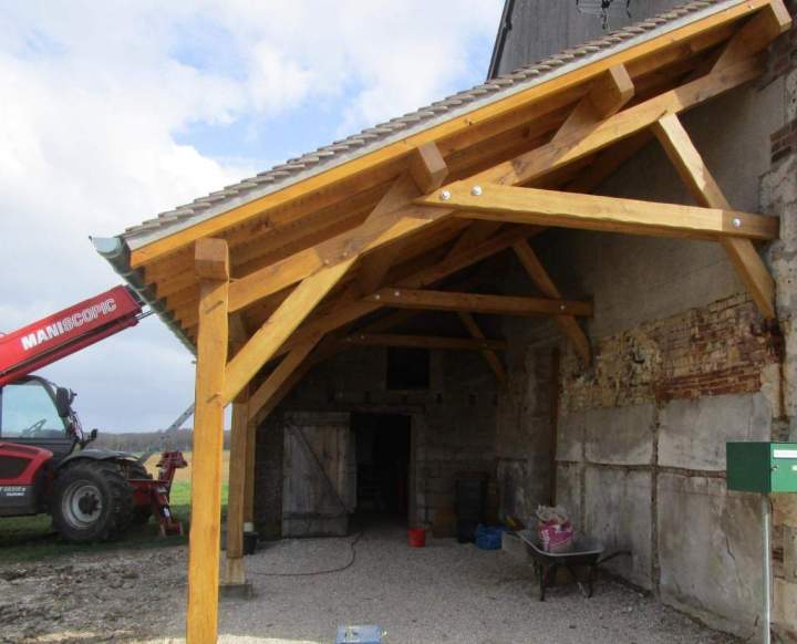 Pose de charpente Château-Renard