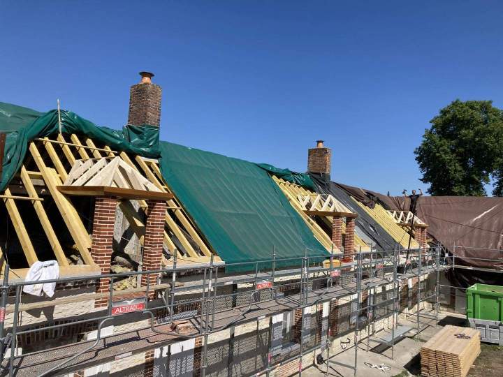 Réalisation de charpente Château-Renard